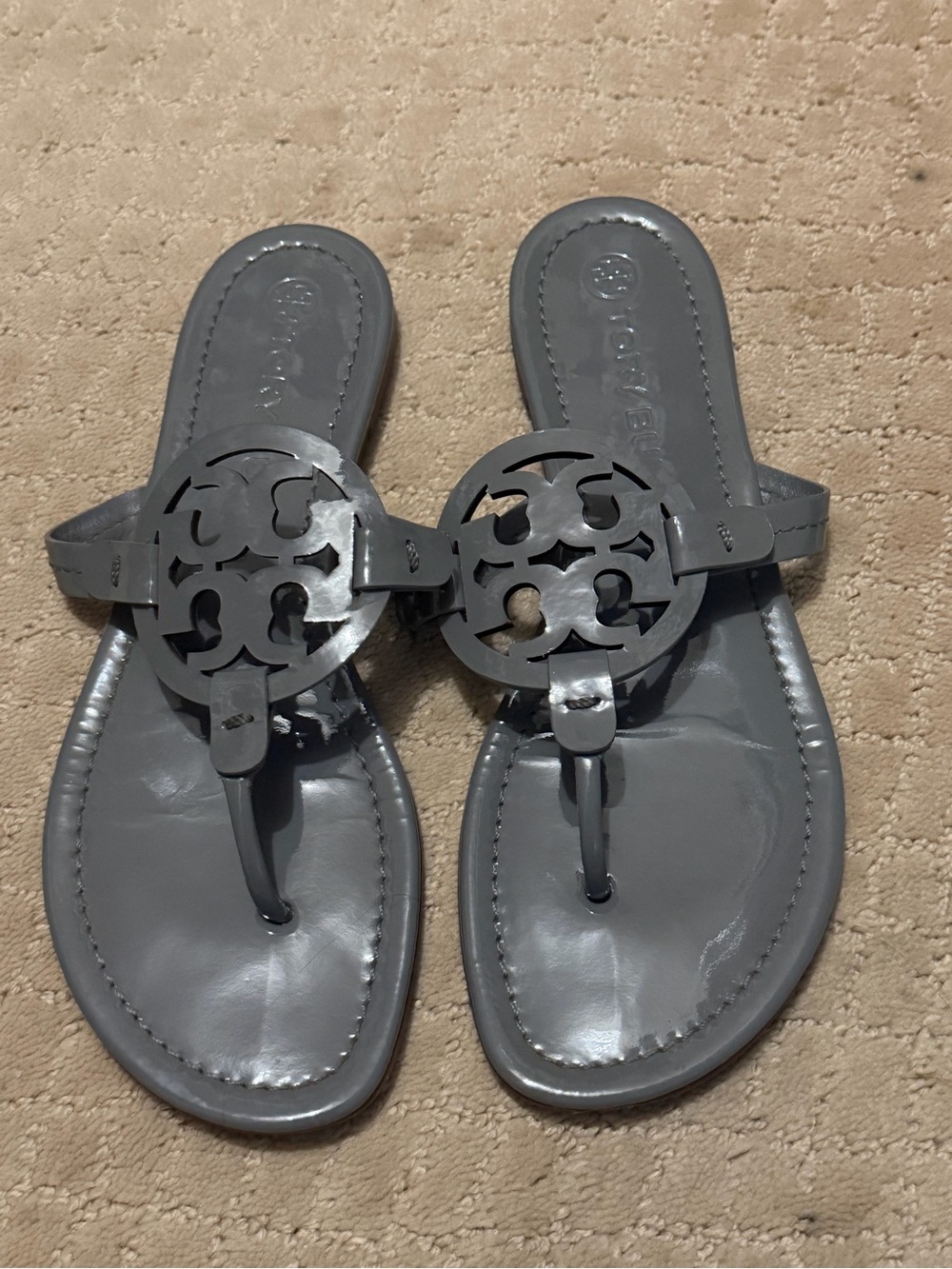 Tory Burch Grey Patent Miller Logo Thong Sandals
